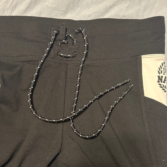 Black and White Leggings - Picture 5 of 5